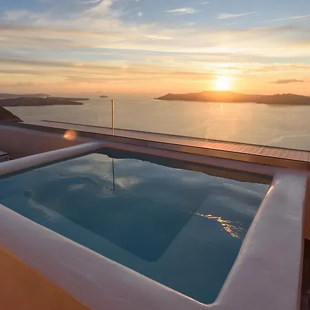 Pantheon Deluxe Imerovigli (Santorini)